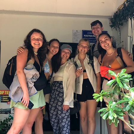 Sweed Dee Hostel Phi Phi Islands Esterno foto