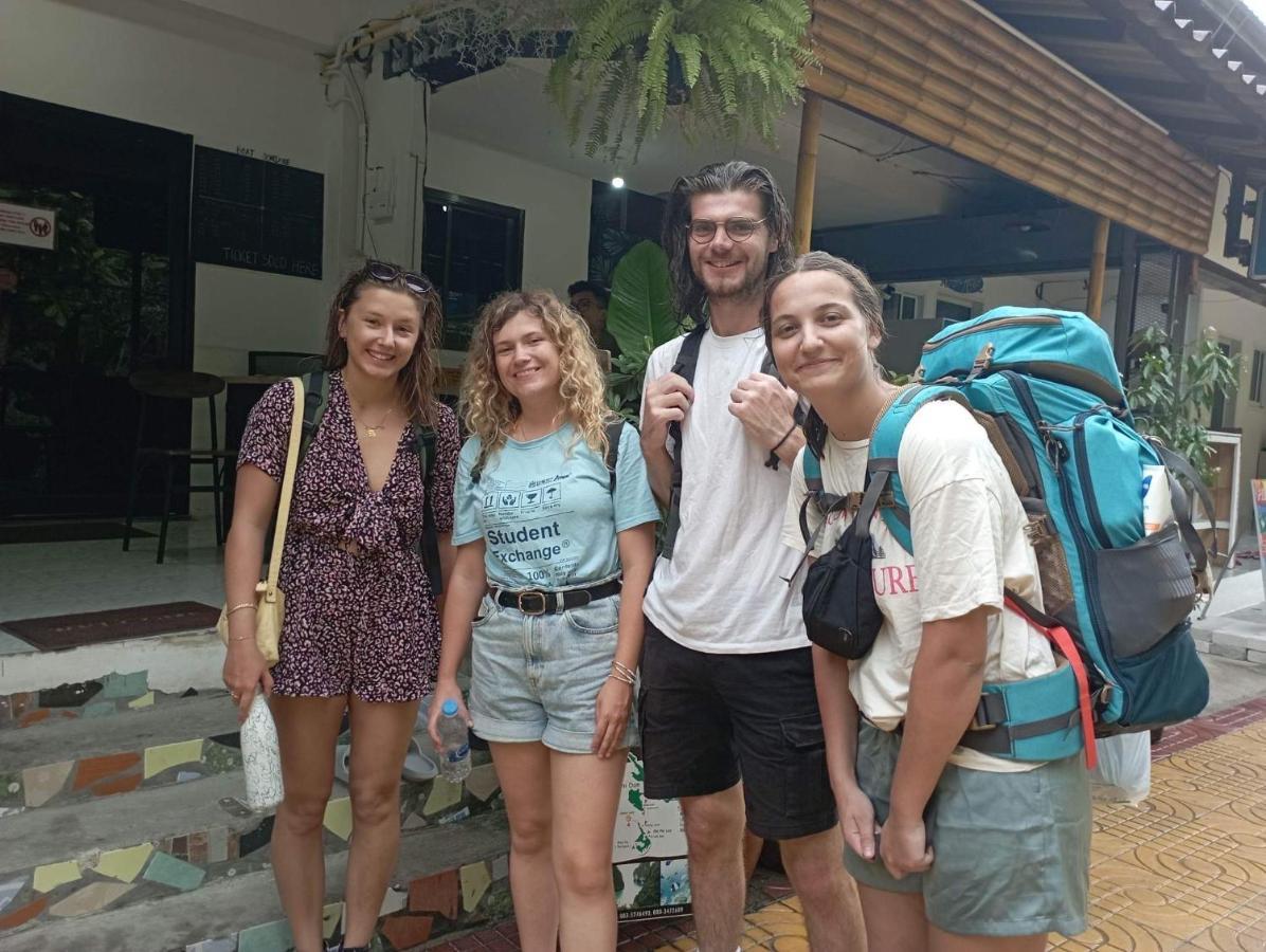 Sweed Dee Hostel Phi Phi Islands Esterno foto